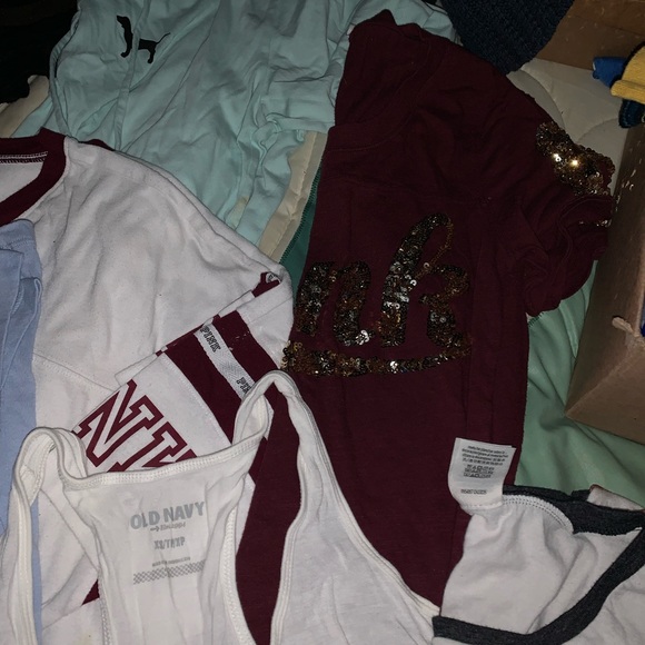 📦🎁V SECRET PINK 📦🎁 - Picture 12 of 16